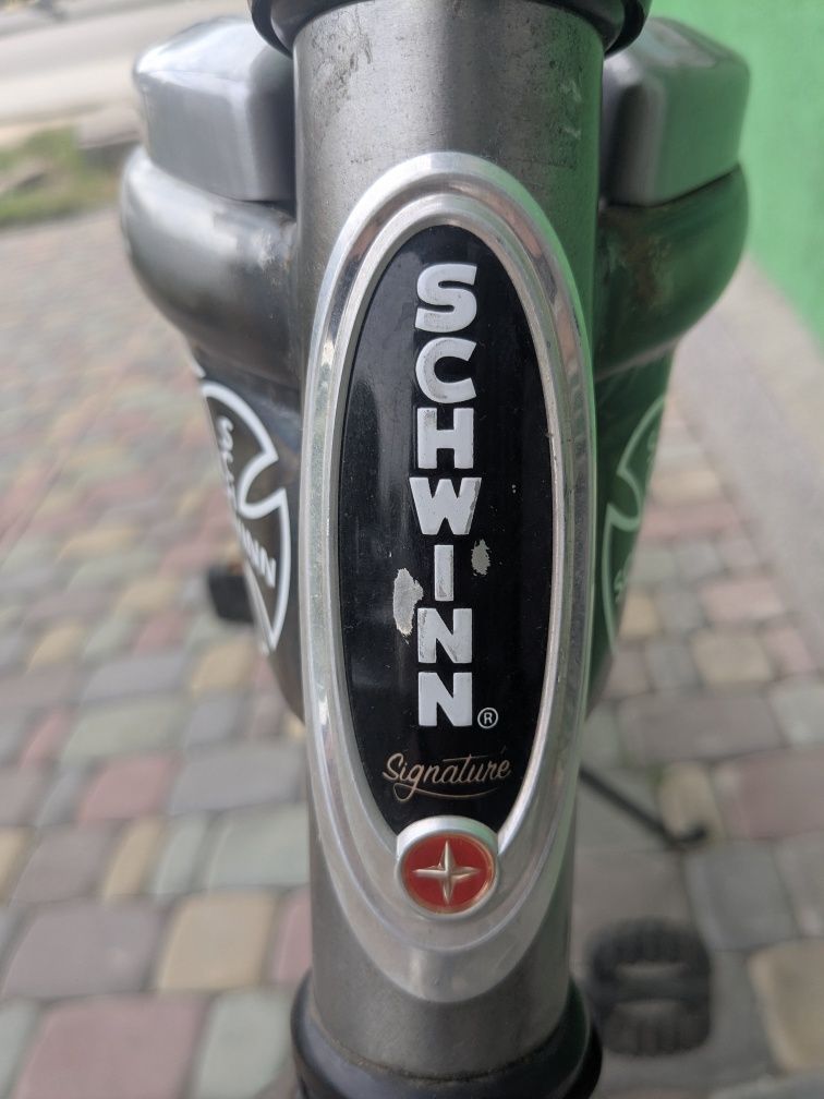 Schwinn hornet signature