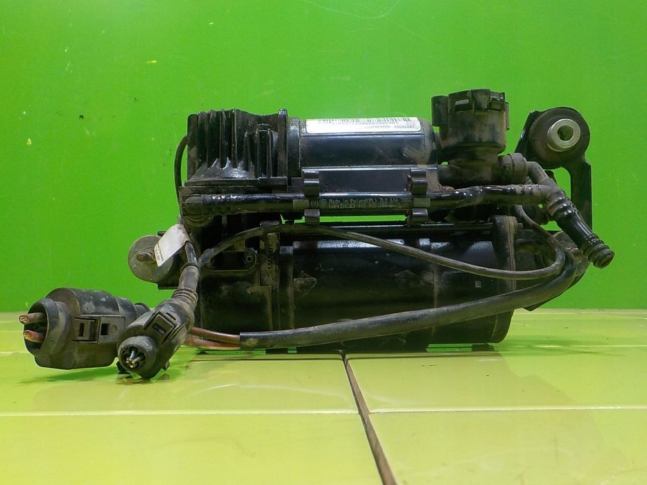 AUDI Q7 4L S-LINE 4.2 TDI 08r 5D pompa kompresor zawieszenia 7L8616006C