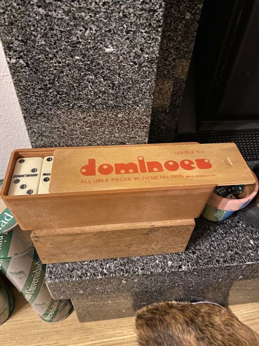 2 jogos de dominó antigos