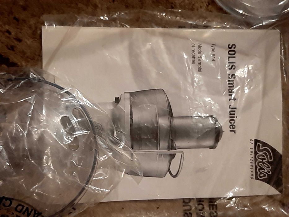 Соковижималка SOLIS.