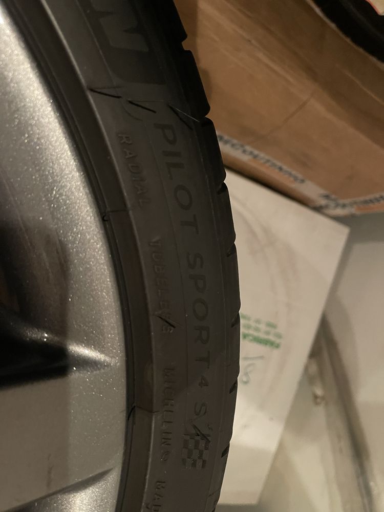 Jantes 18 mercedes AMG 2+2 com pneus Michelin Pilot Sport