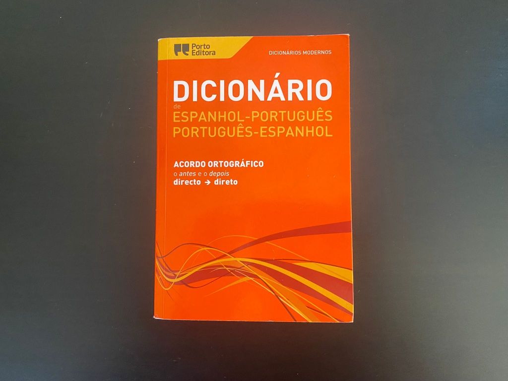 Dicionário Espanhol-Português e Português-Espanhol