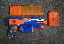 Nerf ELITE stryfe, duży magazynek i 18 strzałek