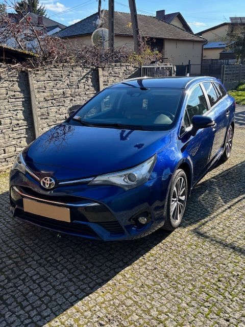 Toyota Avensis Elegancki, dobrze wyposażony, ekonomiczny, niezawodny, stan idealny