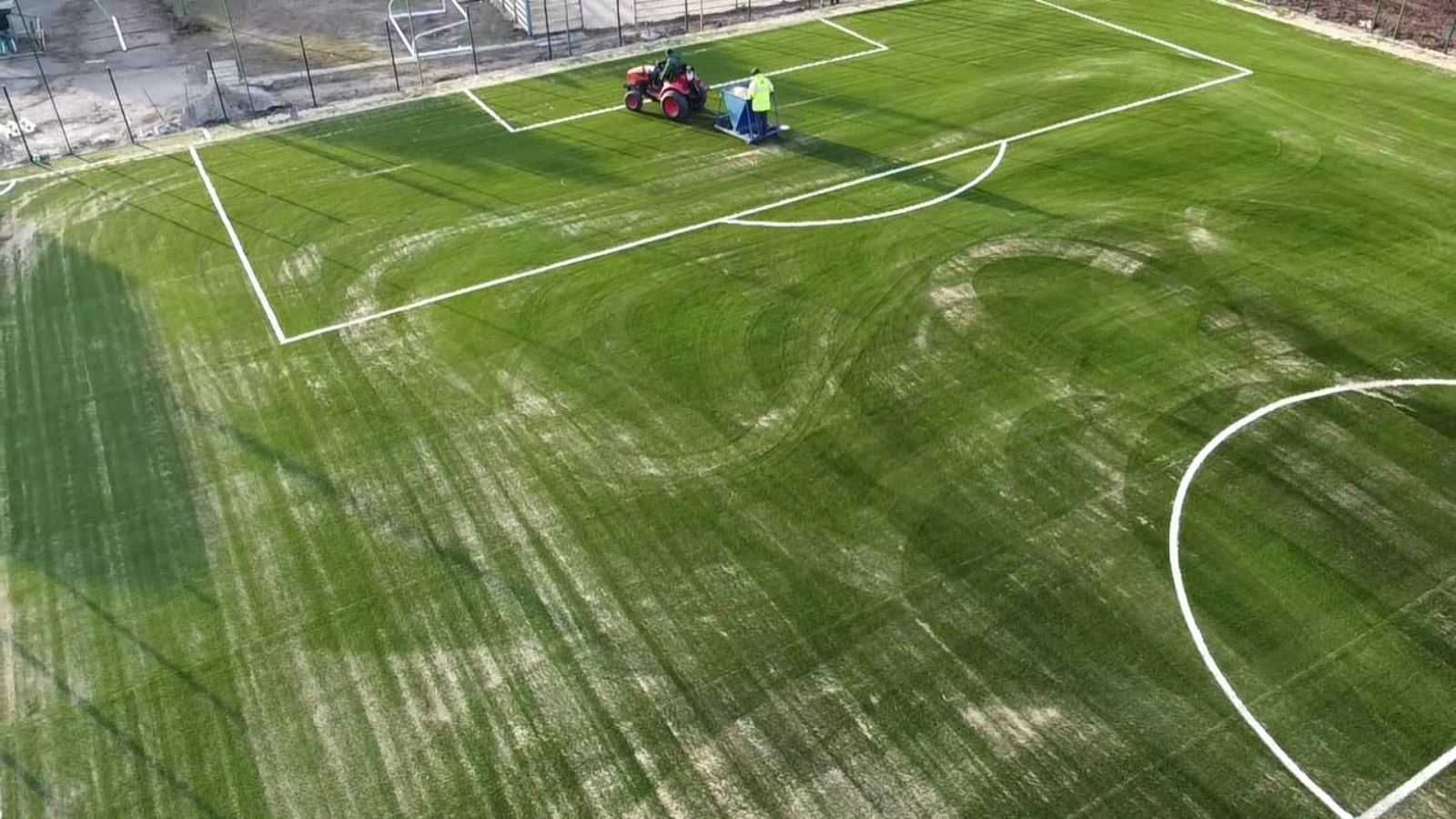 Штучна трава 40мм   Для Футбольних майданчиків