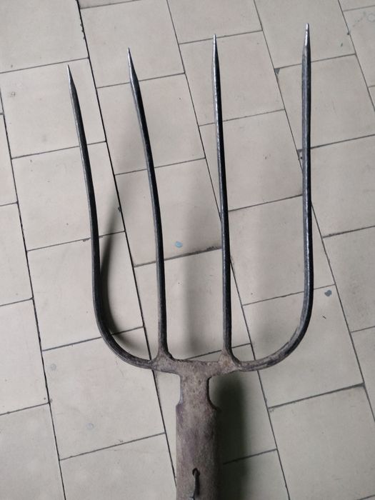Вила металеві радянські