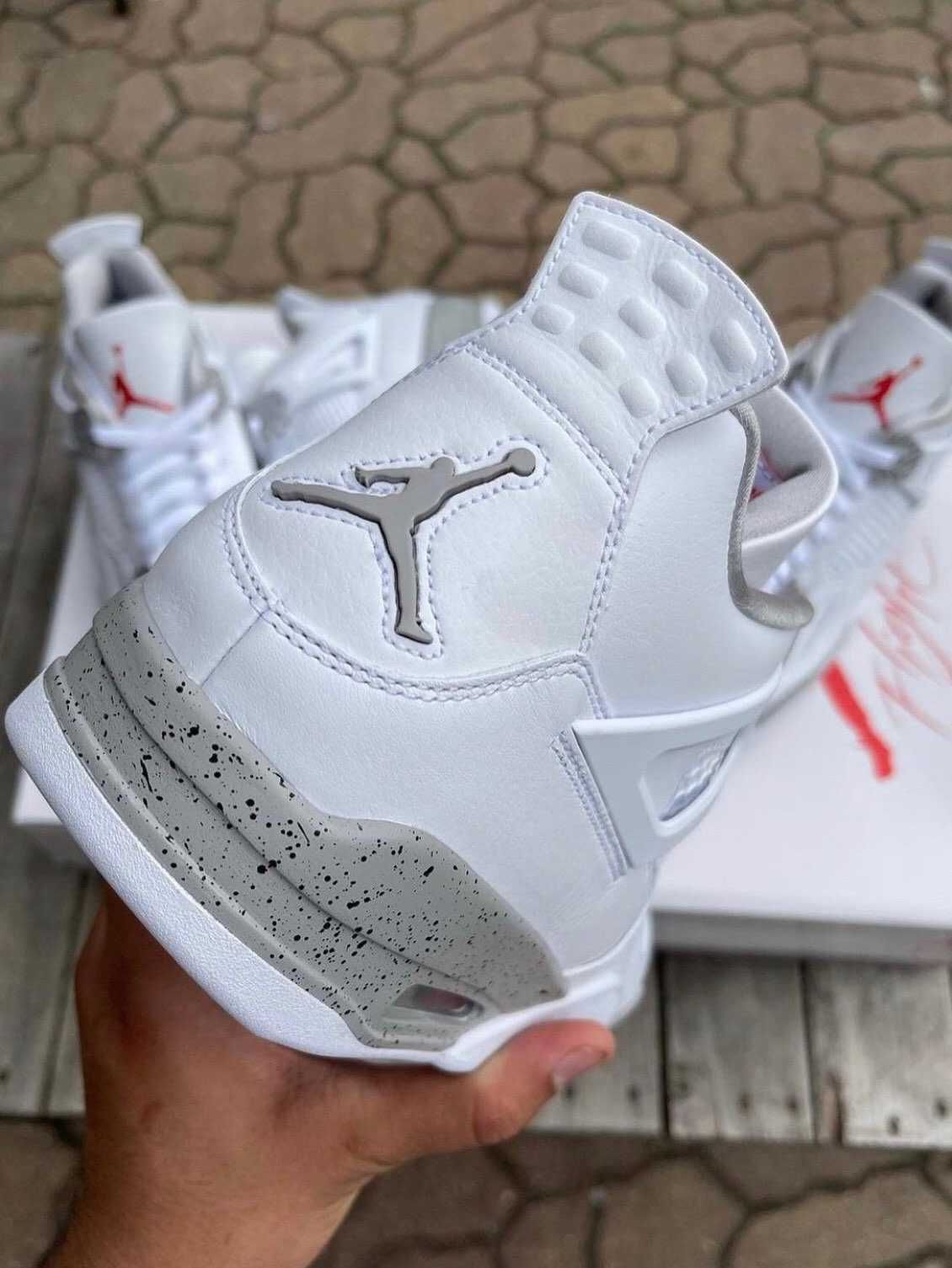 "Buty męskie Jordan 4 Retro" Oreo Biały Roz 39