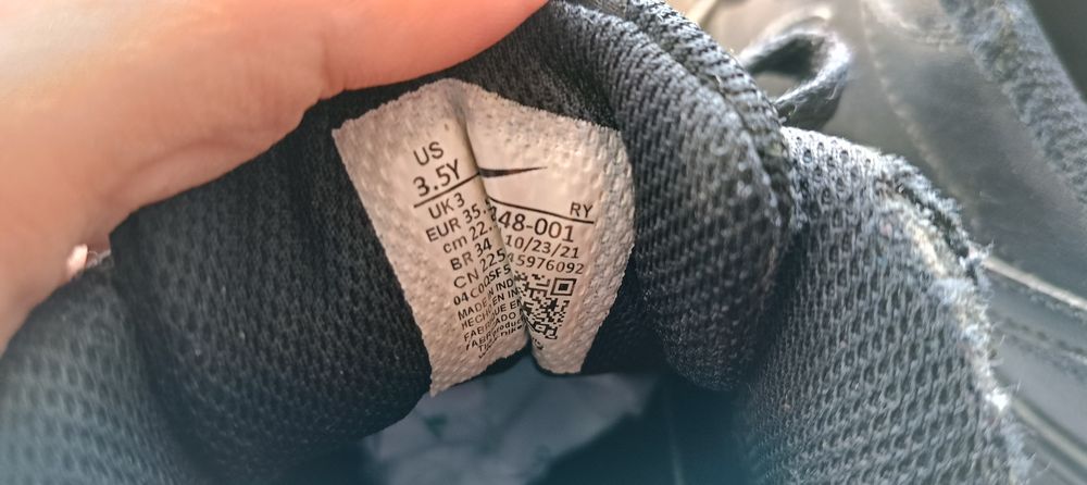 Дитячі кросівки nike 35,5 розмір