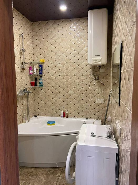 Продам 1 из.кв.,в новострое П.Григоренка 16 (Ж.С-2), 10/13 с ремонтом.