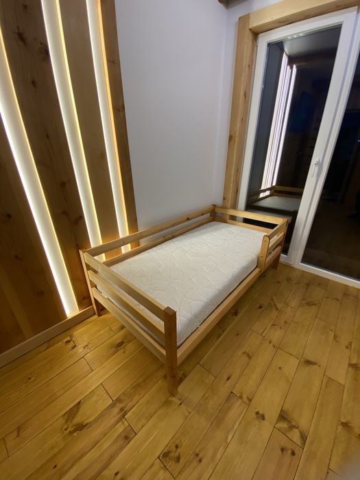 Ліжко free з дерева дитяче