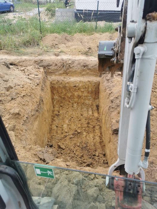Usługi minikoparką, prace ziemne, wykopy, przyłącza, odwodnienia