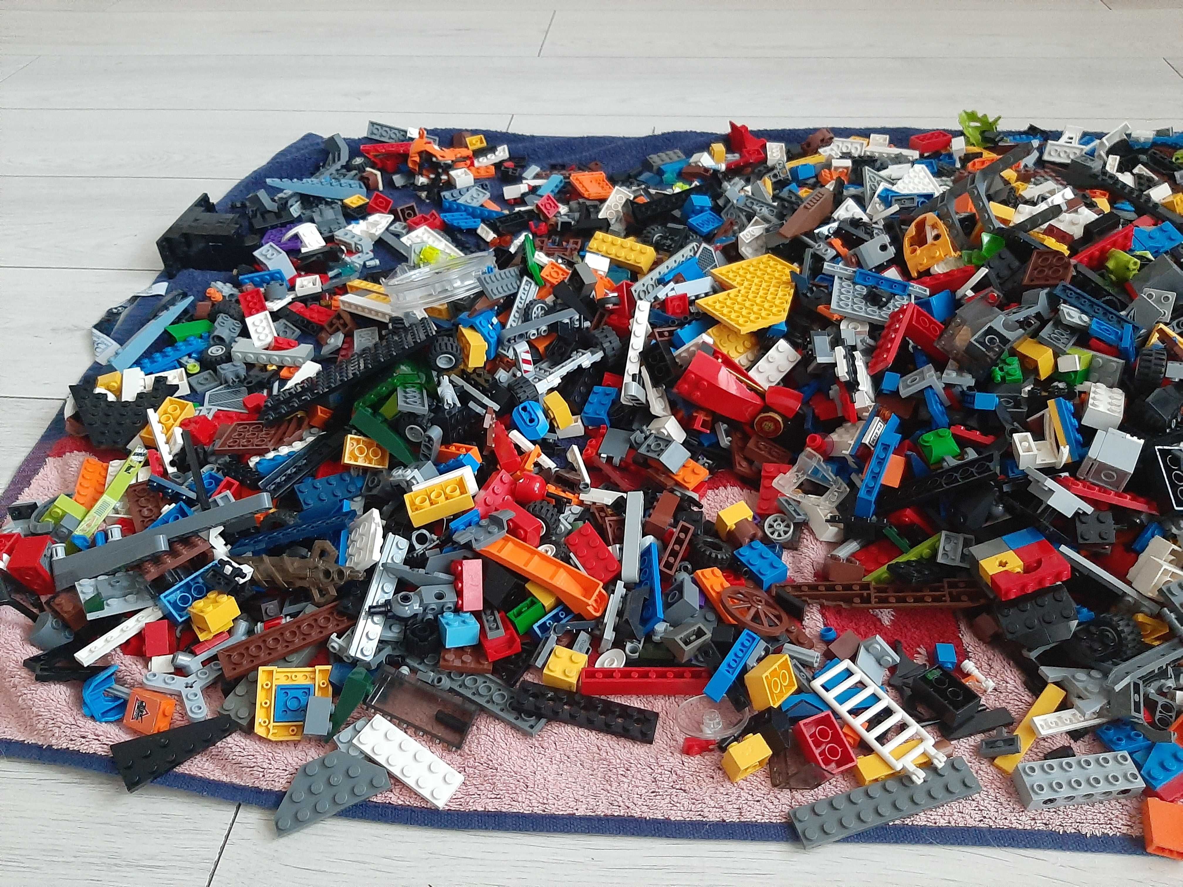 Mix klocków LEGO 3 KG zapraszam