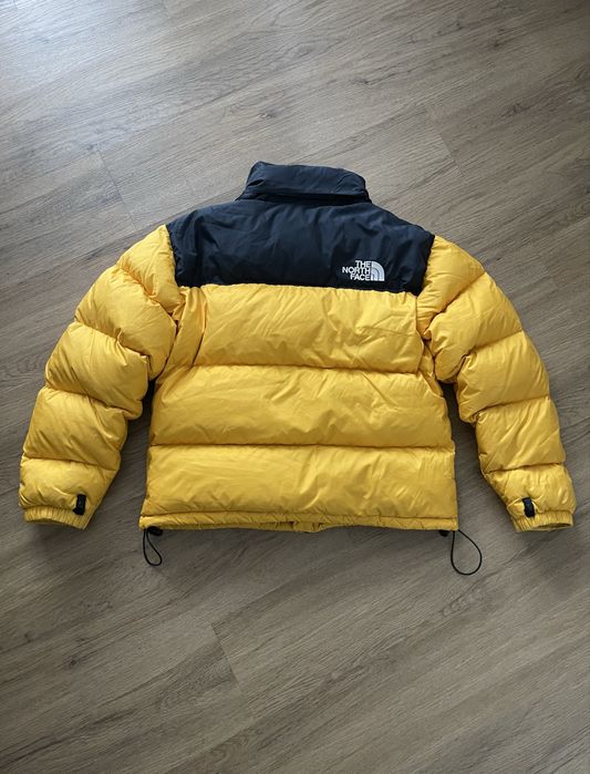 Kurtka puchowa The North Face 1996 Retro Nuptse NF0A3C8D czarna żółta