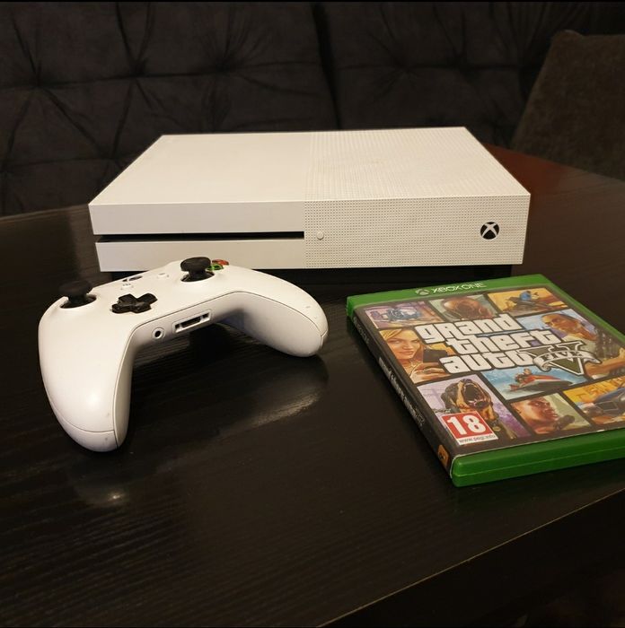 Konsola Xbox one s 4k xbox one s stan bardzo dobry