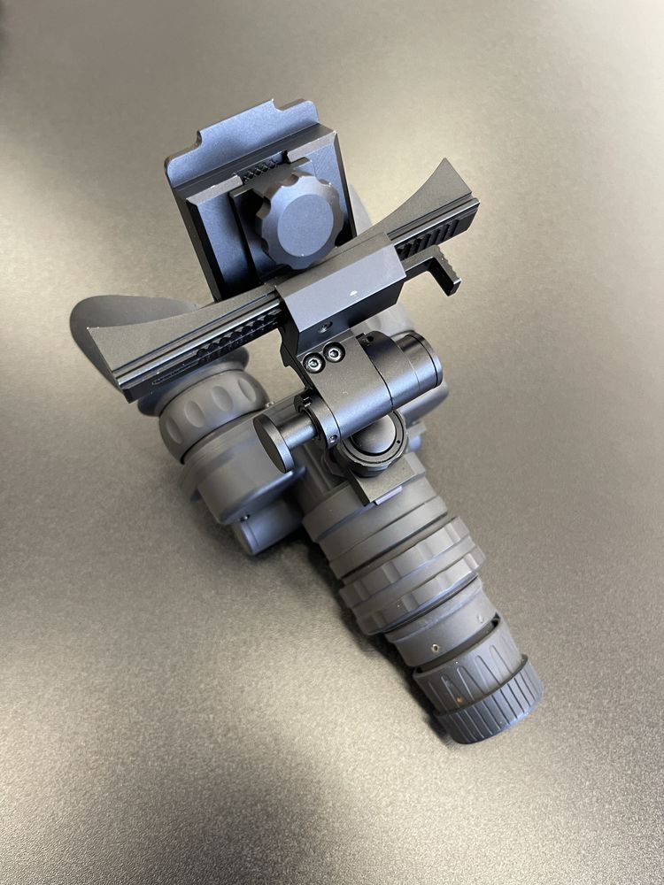 Прилад нічного бачення PVS-7 Nyx-7 Armasight (Зелений фосфор)