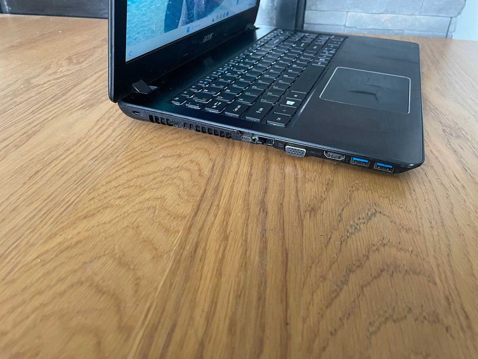 Laptop Acer i3-6100U 8GB ram SSD 15,6  Win 11 F5-573