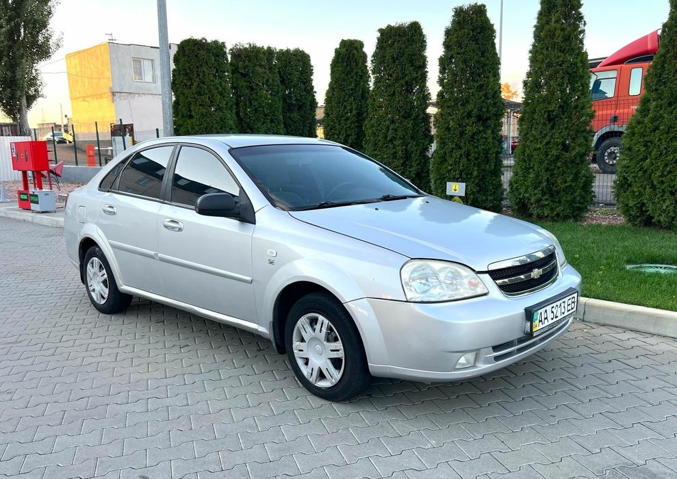 Продaю Шевроле лачетти 2007р