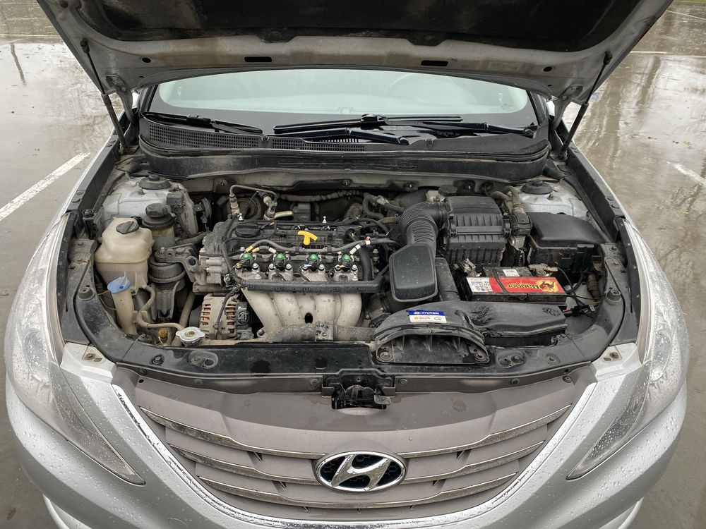 Hyundai sonata 2011 yf 2.0