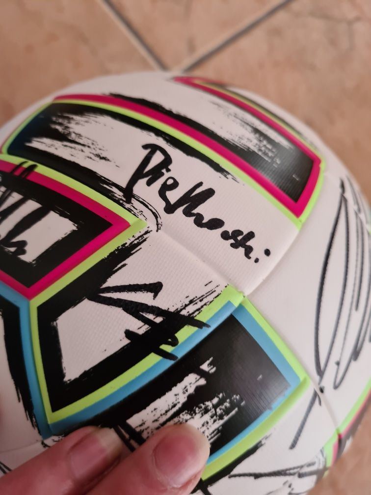 Piłka nożna kolekcjonerska euro 2020 r5 autografy piatkowski