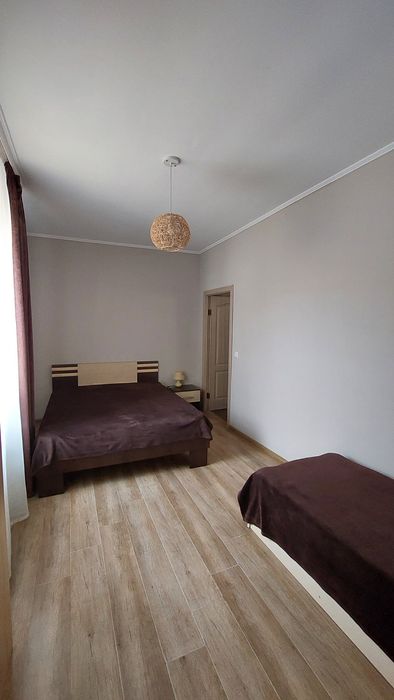 Будинок подобово,ВІЛЬНО