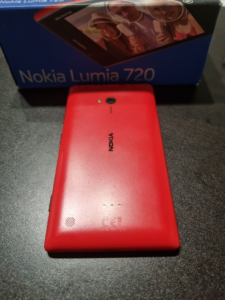 Telefon komórkowe Nokia lumia 720