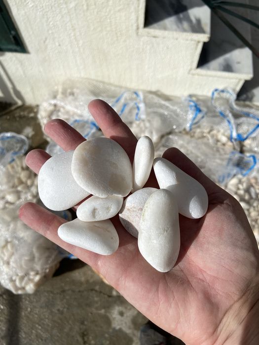 Seixo rolado - mármore branco