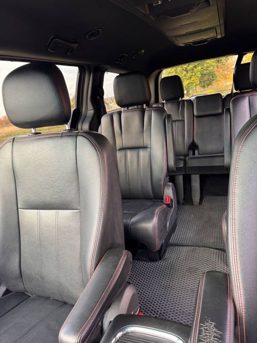 Продам авто Dodge Caravan GT 2017 року