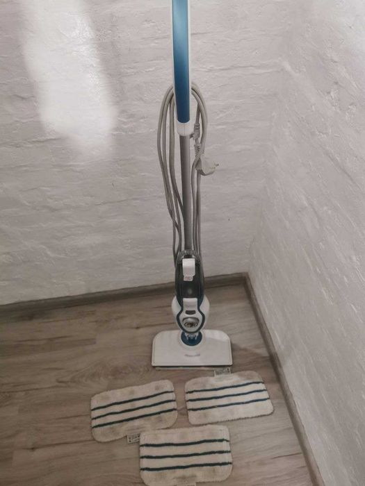 Парова швабра Black+Decker FSM1610