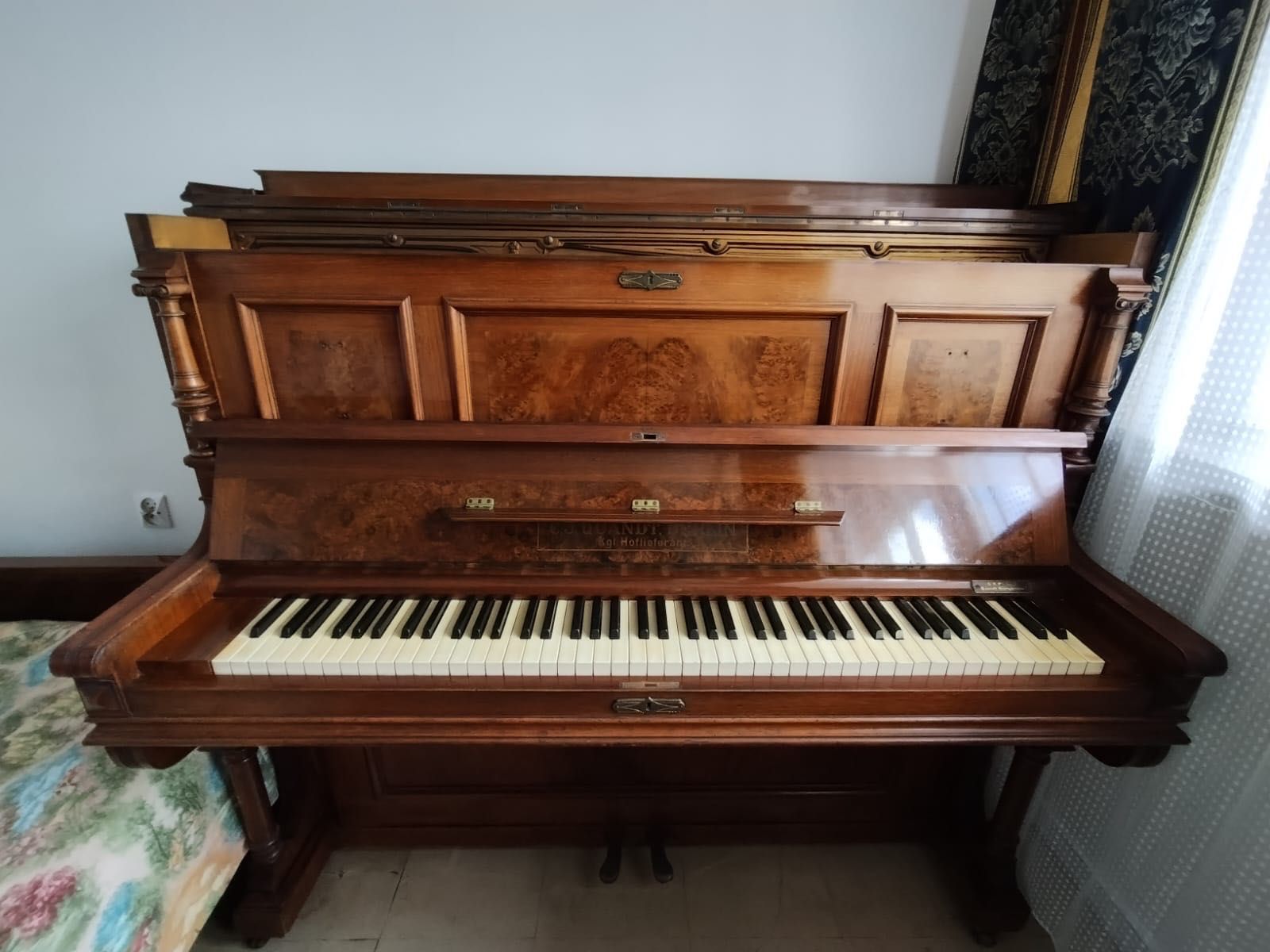 Pianino C.J. QUANDT, Berlin
Kgl. Hoflieferant