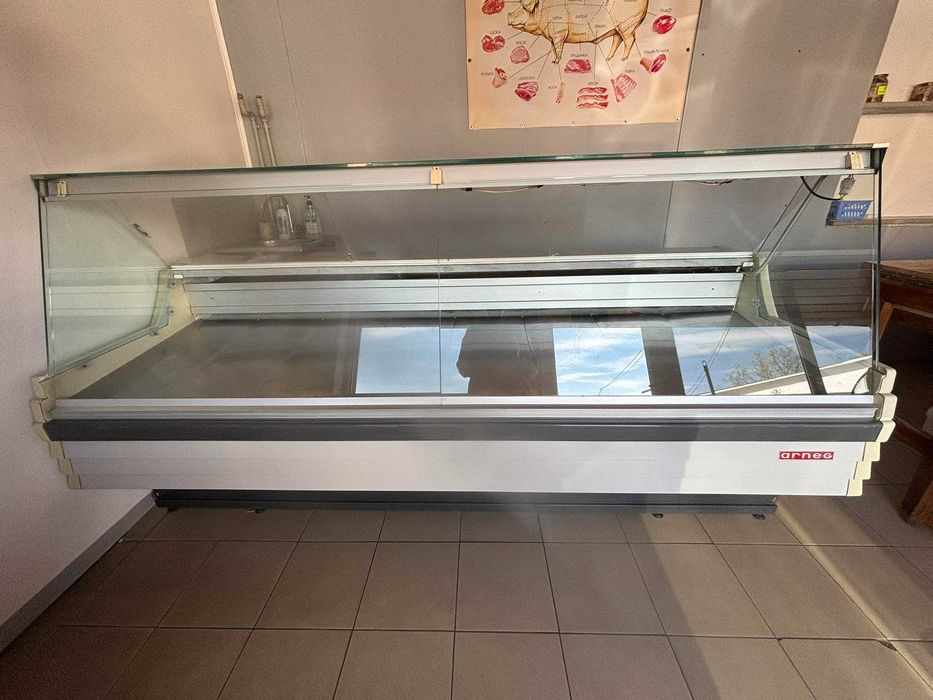 Вітрина холодильник