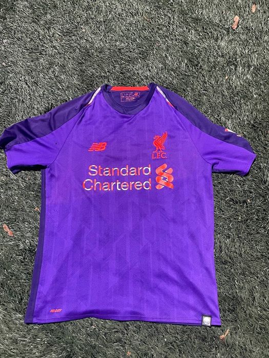 Фудболка Ліверпуль номер 9 Ферміно розмір   176