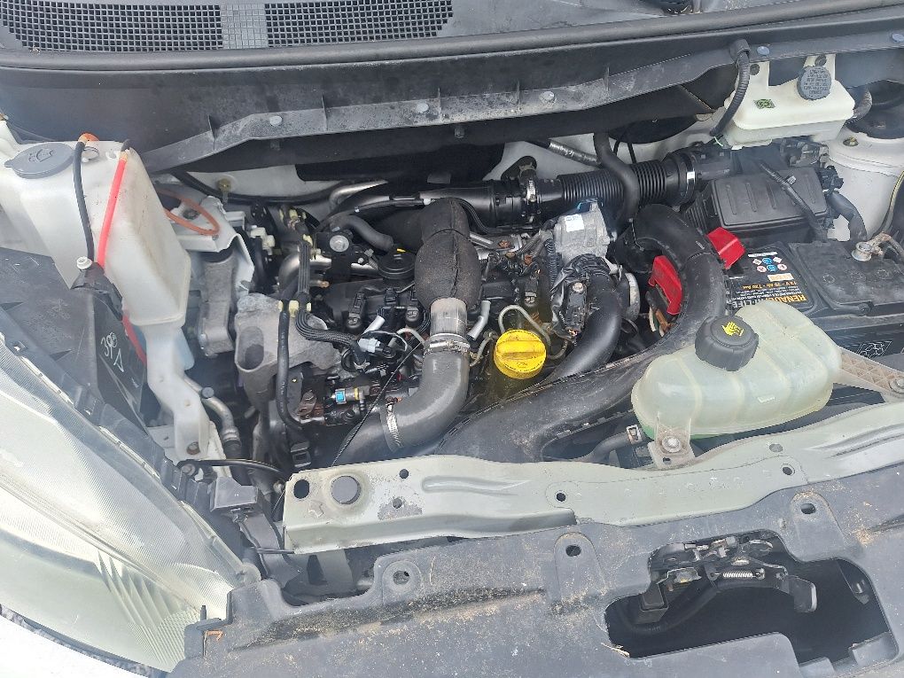 Nissan NV 200, uszkodzenia jak na zdjęciach