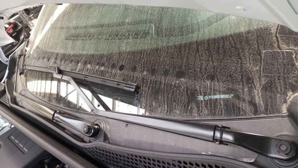 Haste / braço de escova limpa vidros frente esquerda RENAULT Symbioz