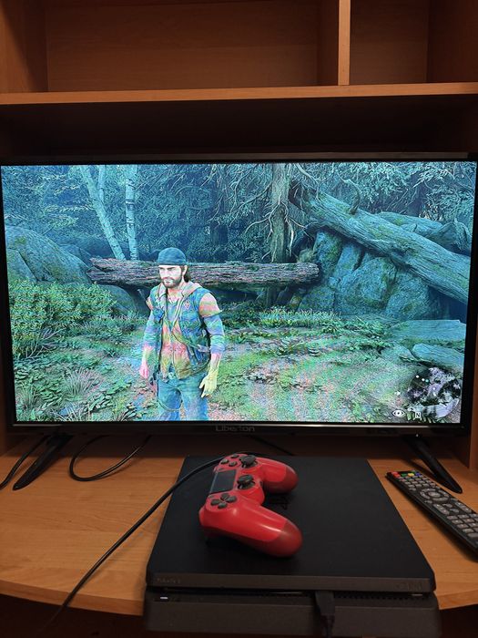 Playstation 4 slim