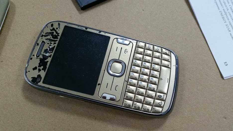 Телефон Nokia Asha 302 RM-813