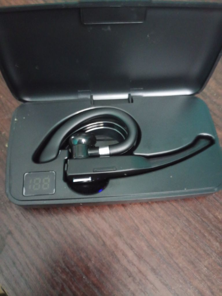 Słuchawka Bluetooth z uchem