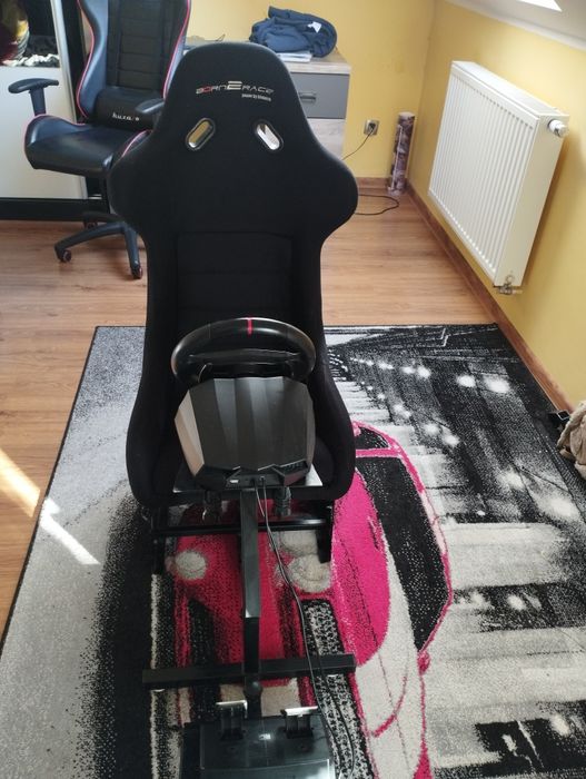 Fotel gammingowy Simracing Born 2 Race+ kierownica