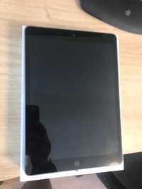 iPad 8 32GB WiFi + CELLULAR Model A2429 MYMH2FD/A