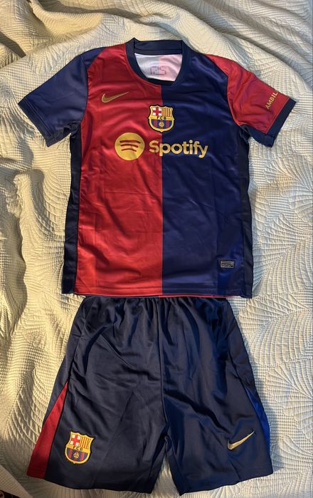 strój pilkarski barcelona