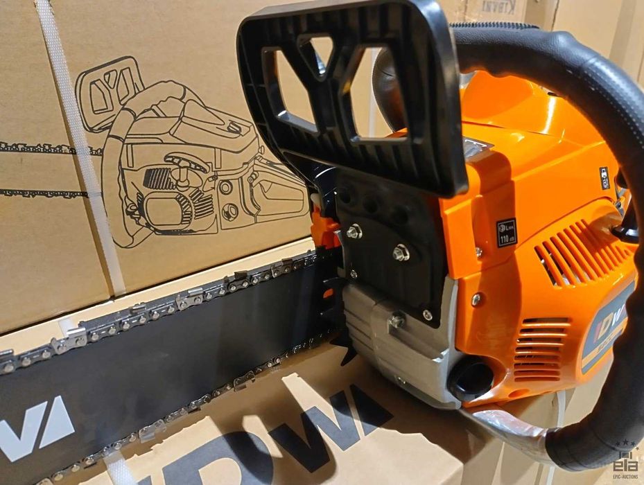 Spalinowa piła łańcuchowa DW5800