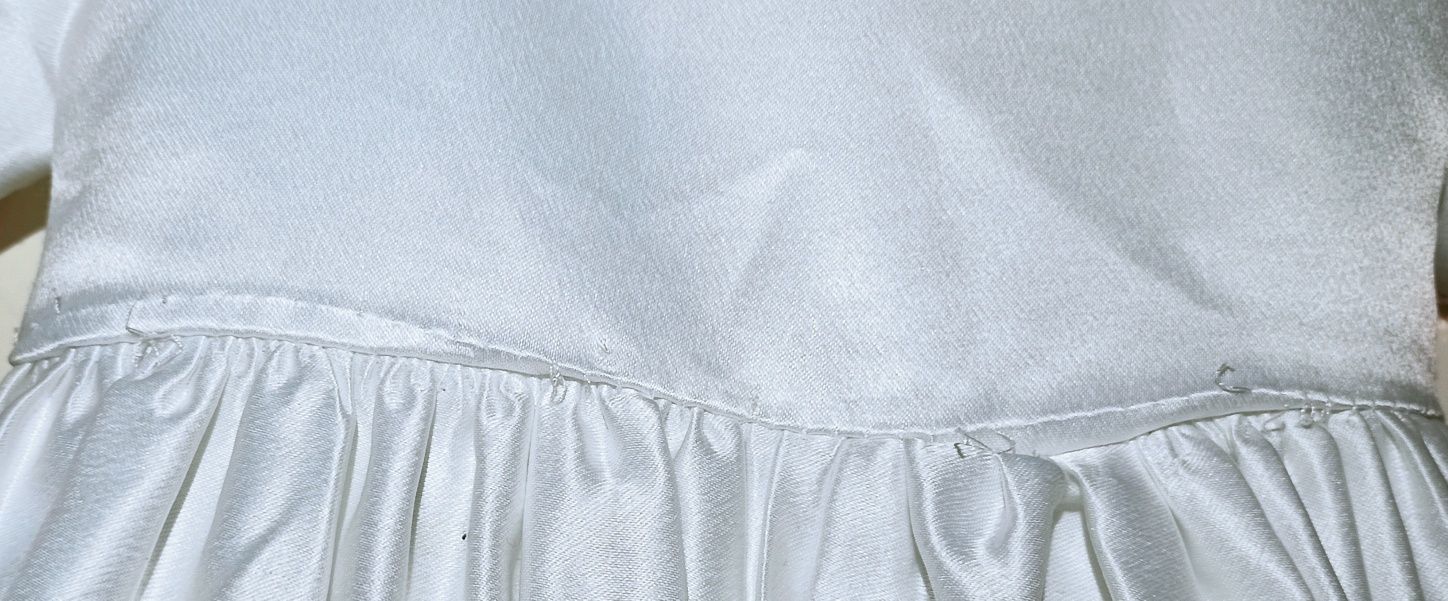 Biała Sukienka z tiulowym bolerkiem wesele 98-104