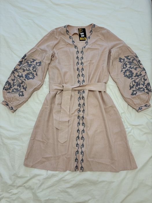 Рожева сукня вишиванка, розмір М, нове