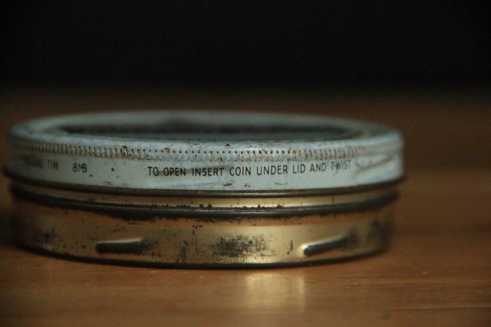 Lata de tabaco vintage Capstan