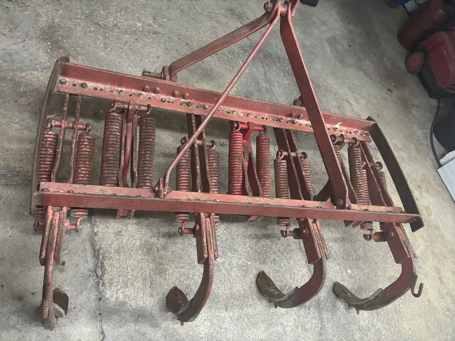 Escarificador 1,5m de 7 bicos