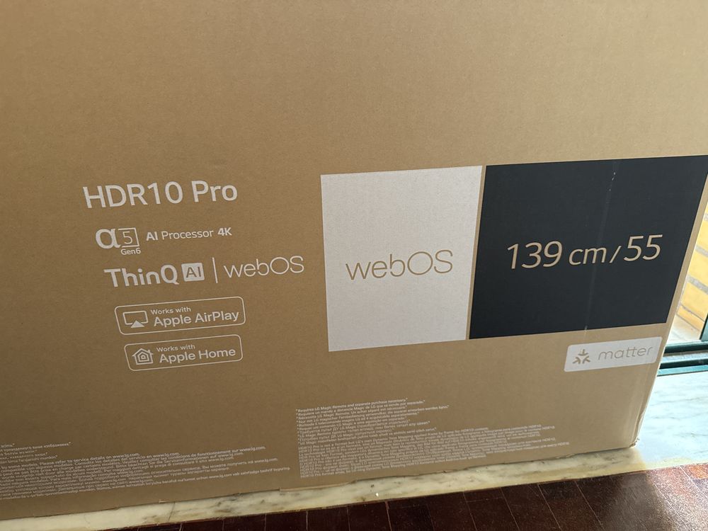 Televisao smart TV  LG 55UR73 + acessorio de parede.