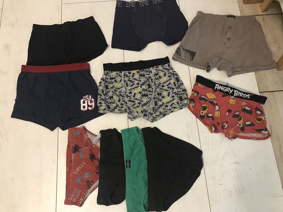 Zestaw majtek i bokserek na 134