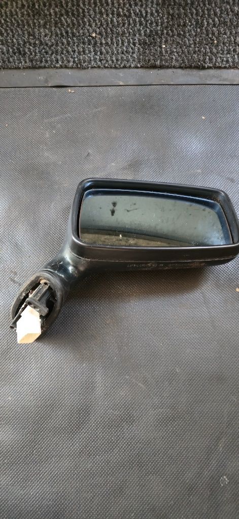 Lusterko Elektrycznych Prawe Audi 80 B4 LY6P