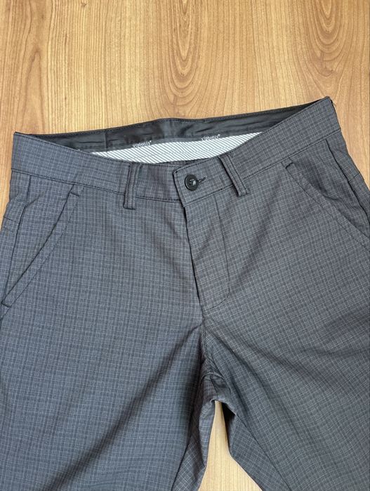 Чоловічі брюки розмір М