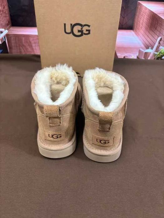 UGG_Classic_Ultra_Mini _Boot_Chestnut_R.36