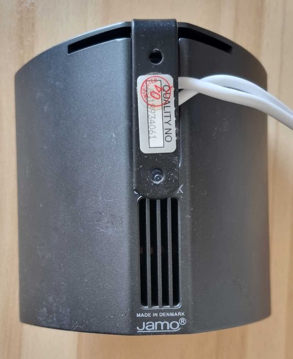 Сабвуфер Jamo SW15 з сателітами